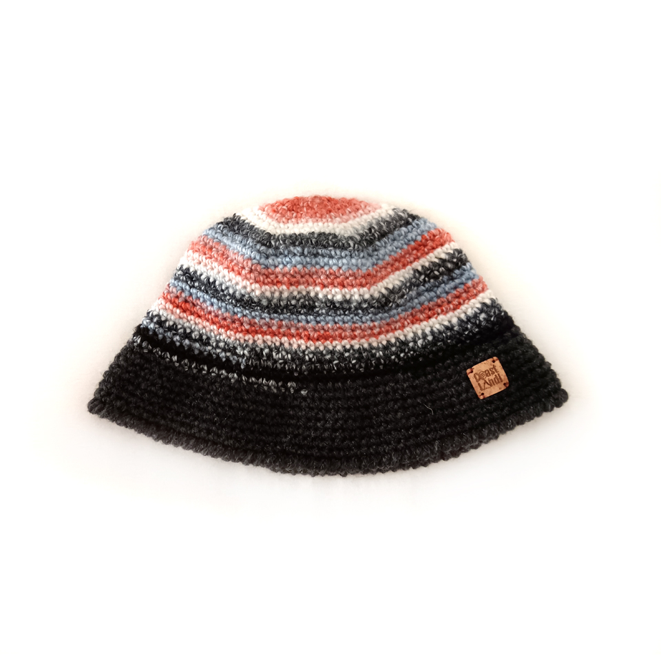 Bucket Hat de Inverno em Crochet – Coral Reef Lines